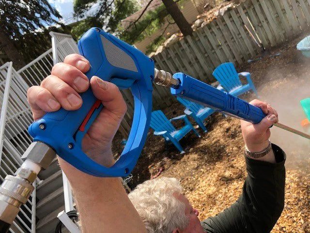 MTM Acqualine SGS35 Easy Hold Spray Gun with Stainless Steel Quick Connects & Live Swivel