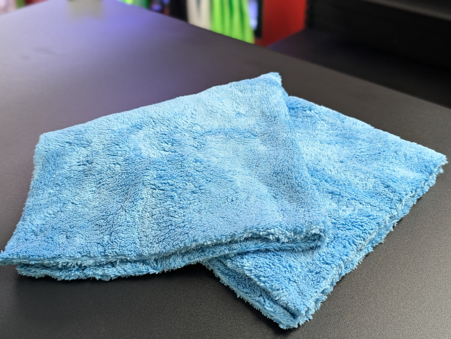 Limited Edition McLaren Series Premium 16x16 Inch 550gsm High Pile Microfiber Towels – Ultra-Soft, Lint-Free, Super Absorbent – 6 Colors