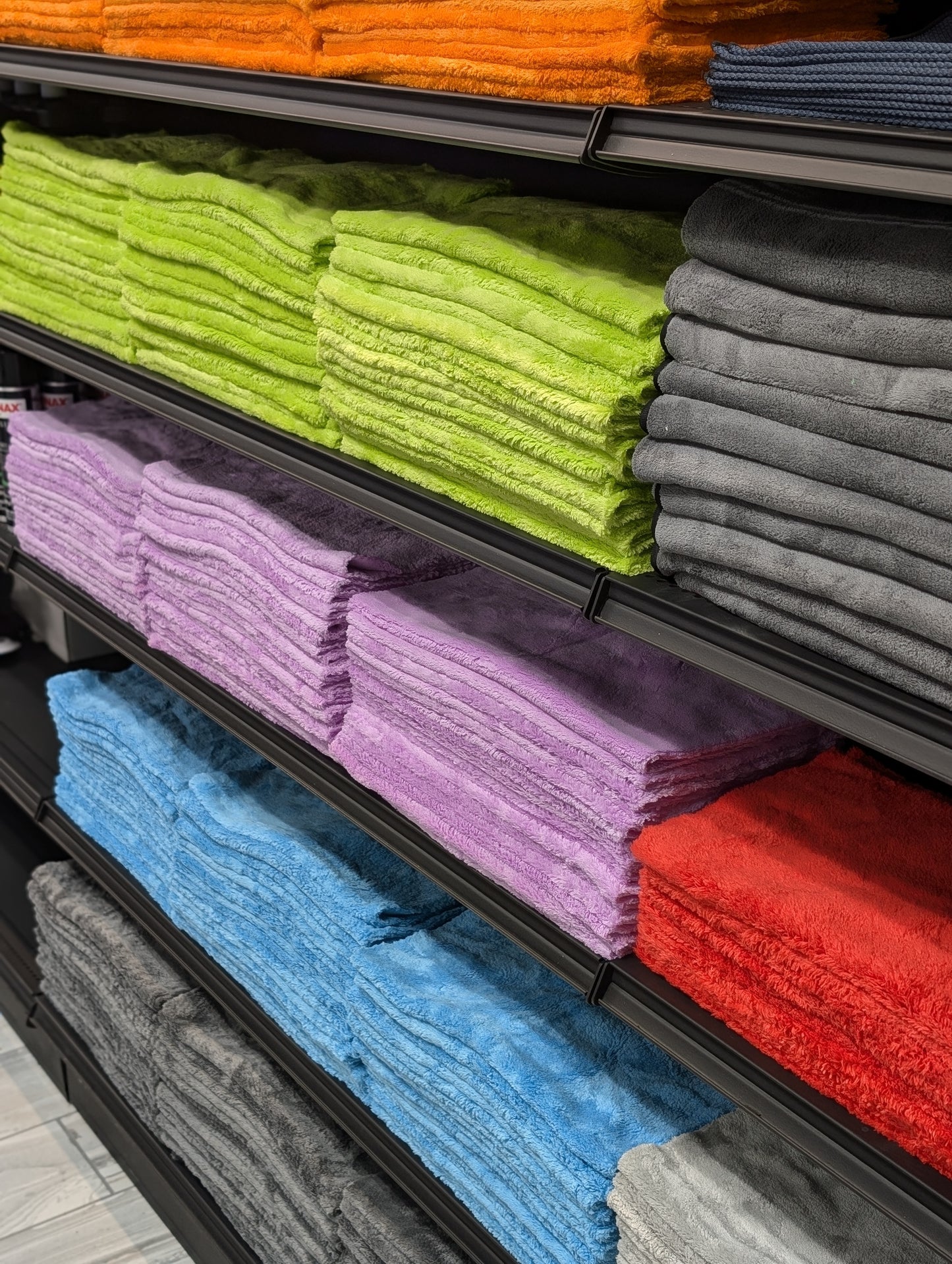 Limited Edition McLaren Series Premium 16x16 Inch 550gsm High Pile Microfiber Towels – Ultra-Soft, Lint-Free, Super Absorbent – 6 Colors