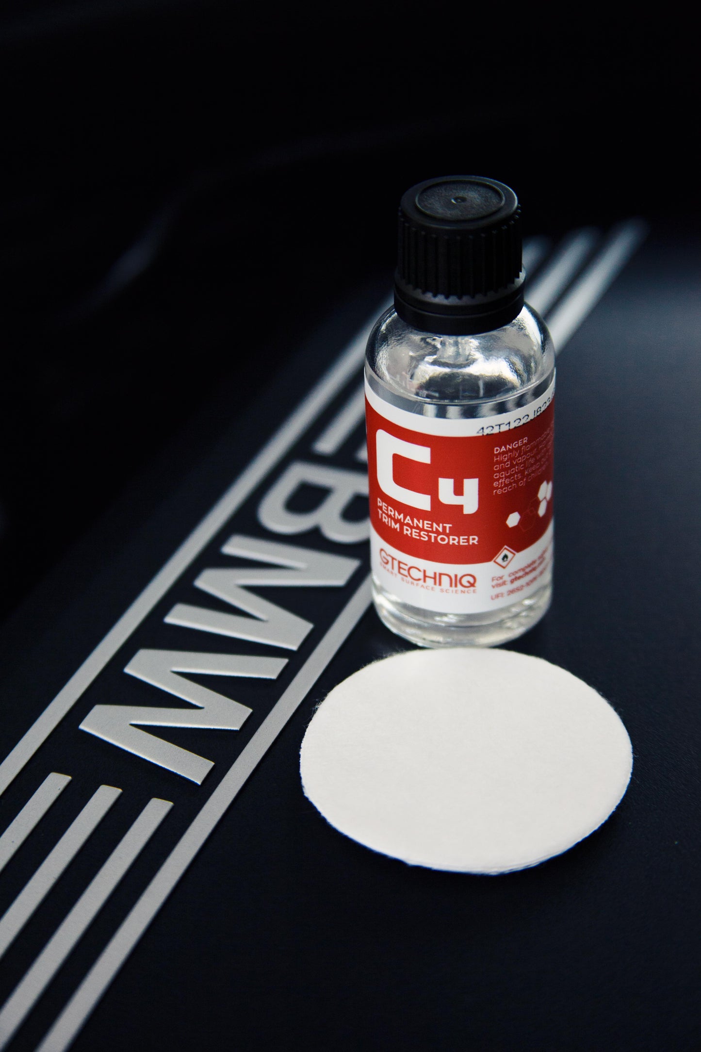 Gtechniq C4 Permanent Trim Restorer | Restores Faded Trim, Up to 2 Years Durability